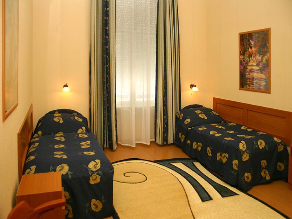 Hotel City Swing Budapest Extérieur photo