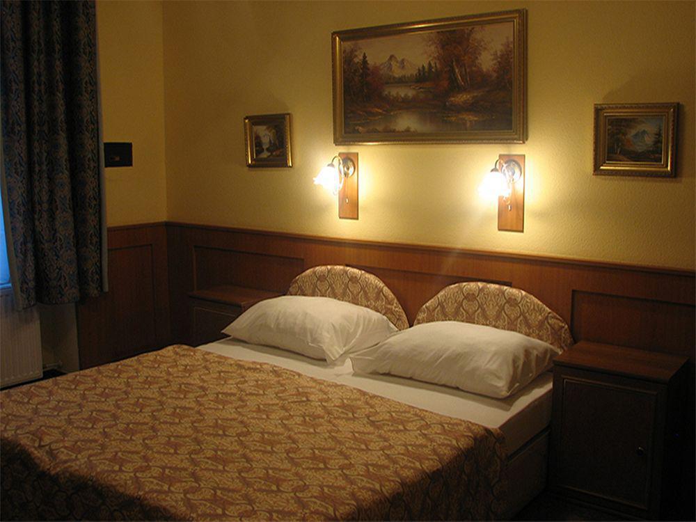 Hotel City Swing Budapest Extérieur photo